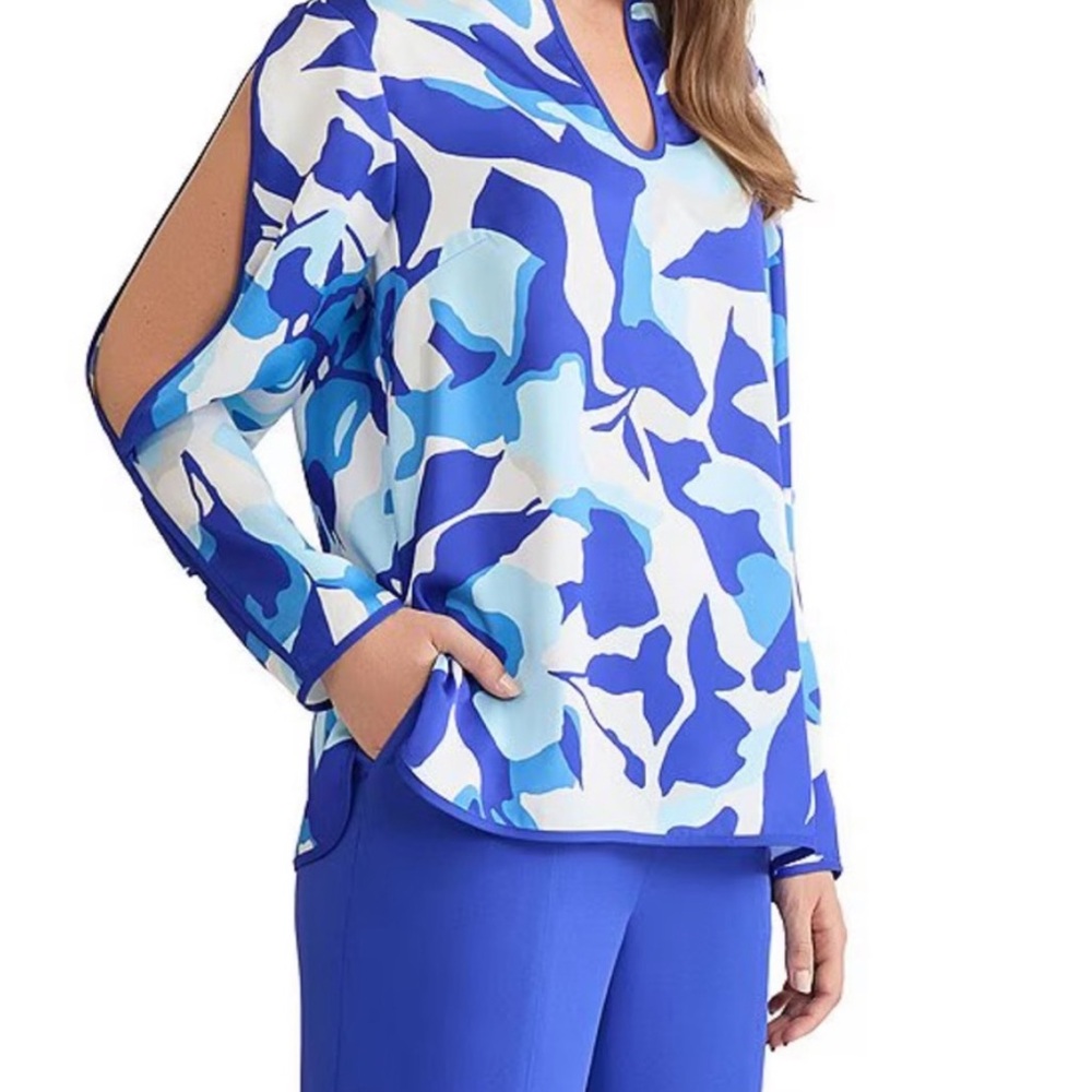 Ming Wang Abstract Blue and White Blouse